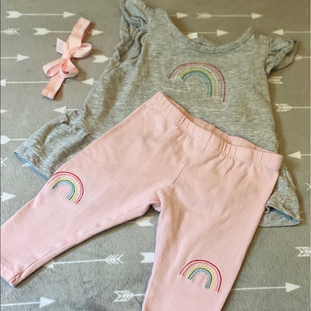 Baby 2 piece outfit with pink bow!